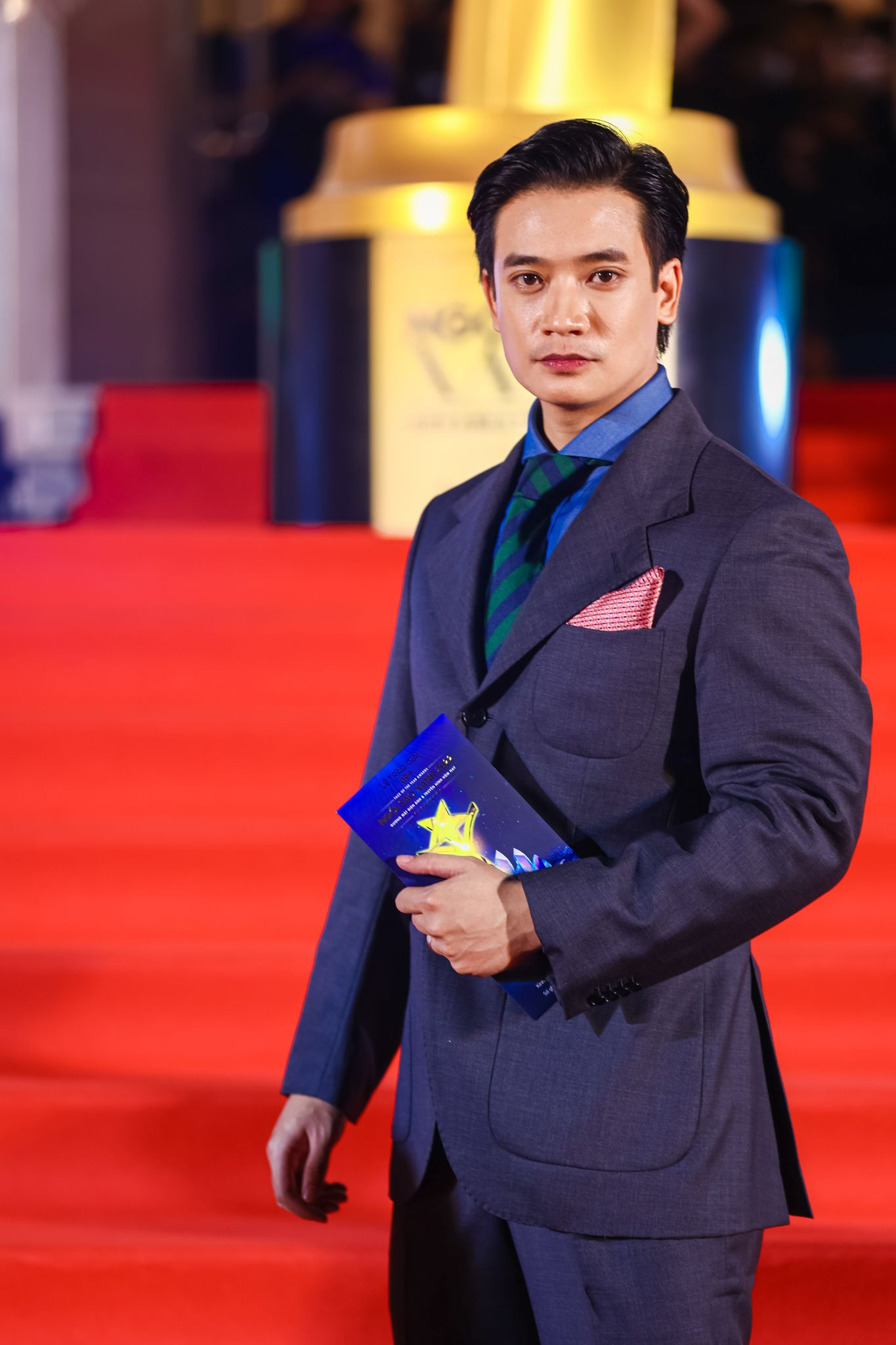 Với vai thầy giáo Ngô Kha trong phim điện ảnh đình đám "Em và Trịnh", Samuel An đã xuất sắc giành chiến thắng tại Hạng mục Điện ảnh - Giải thưởng "Gương mặt triển vọng". Với vai thầy giáo Ngô Kha trong phim điện ảnh đình đám "Em và Trịnh", Samuel An đã xuất sắc giành chiến thắng tại Hạng mục Điện ảnh - Giải thưởng "Gương mặt triển vọng".