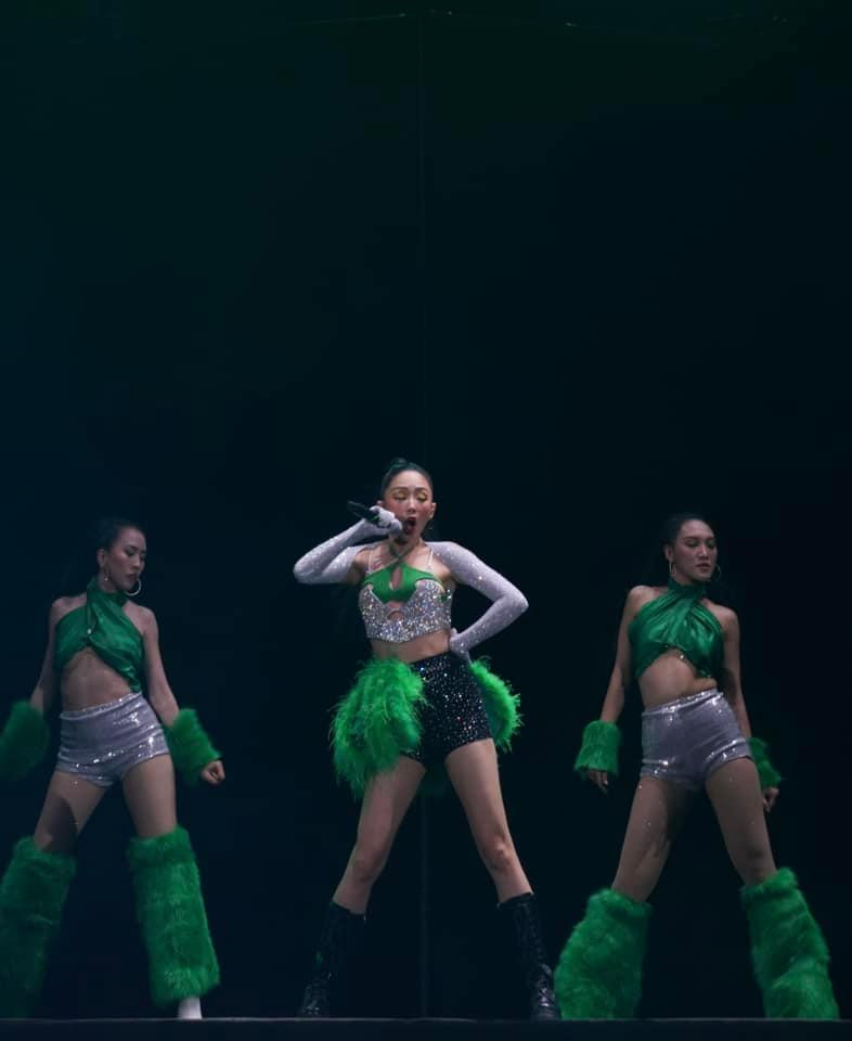 Bùm! &quot;Bất ngờ chưa bà già&quot; là có thật!