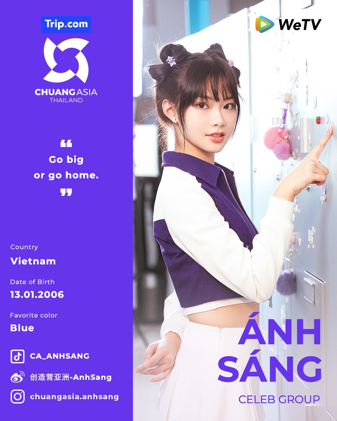 Ánh Sáng từng là thành viên trong nhóm nhạc SGO48 khi chỉ mới 12 tuổi.