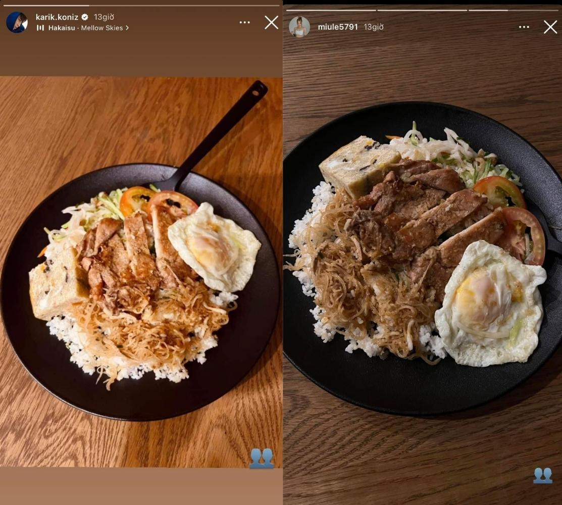 Cả hai cùng check-in một món ăn và dùng icon giống hệt nhau.