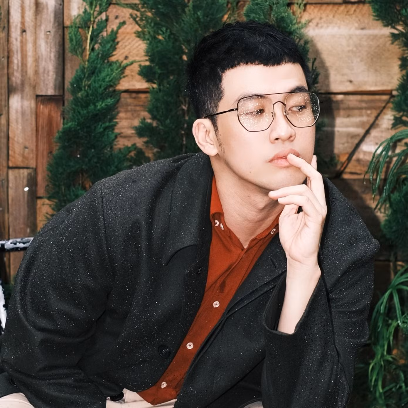 Mew Amazing là một nhạc sĩ trẻ cá tính và tài năng.