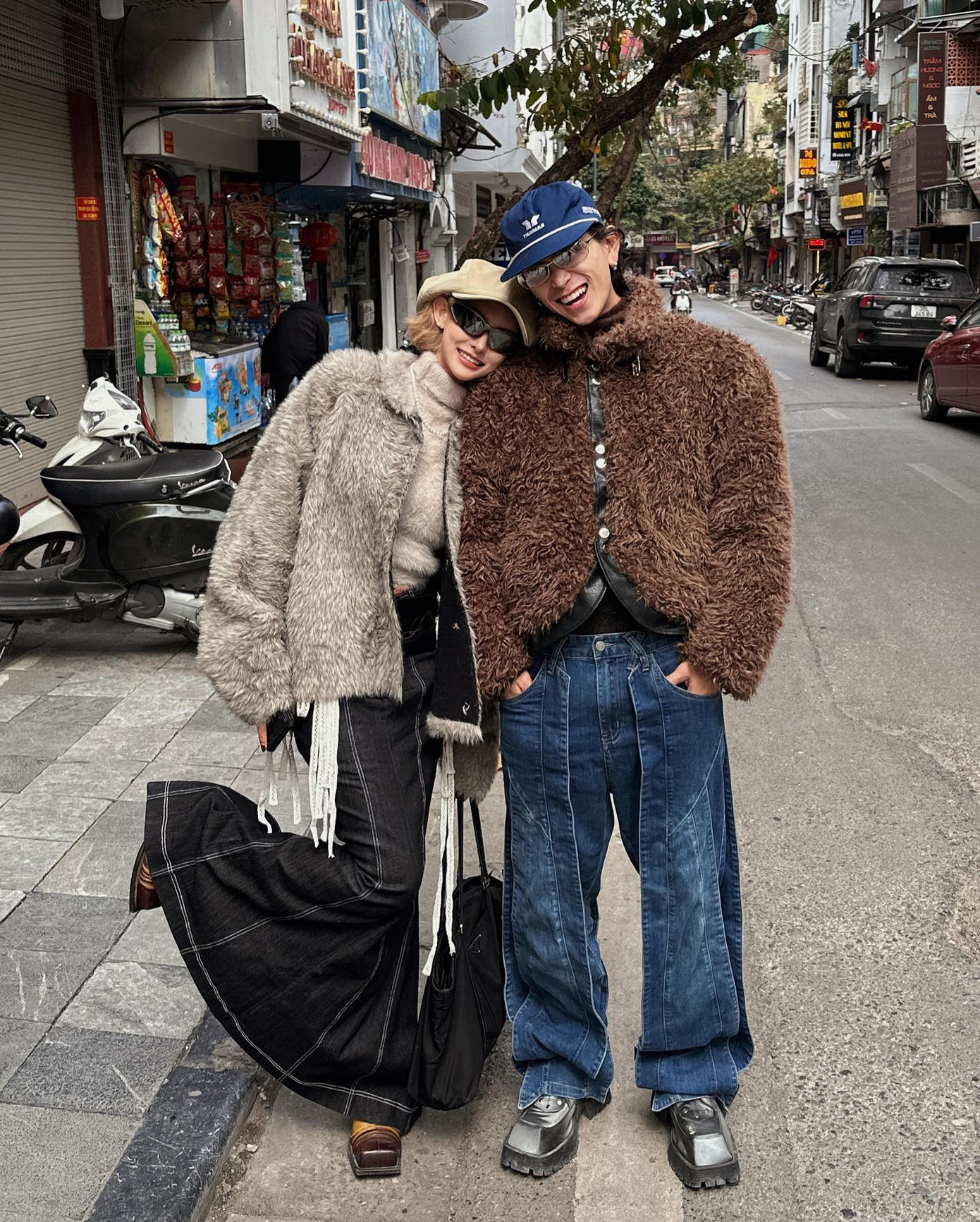 Hiện tại, phía Decao vẫn giữ im lặng trước những ồn ào. Hiện tại, phía Decao vẫn giữ im lặng trước những ồn ào.