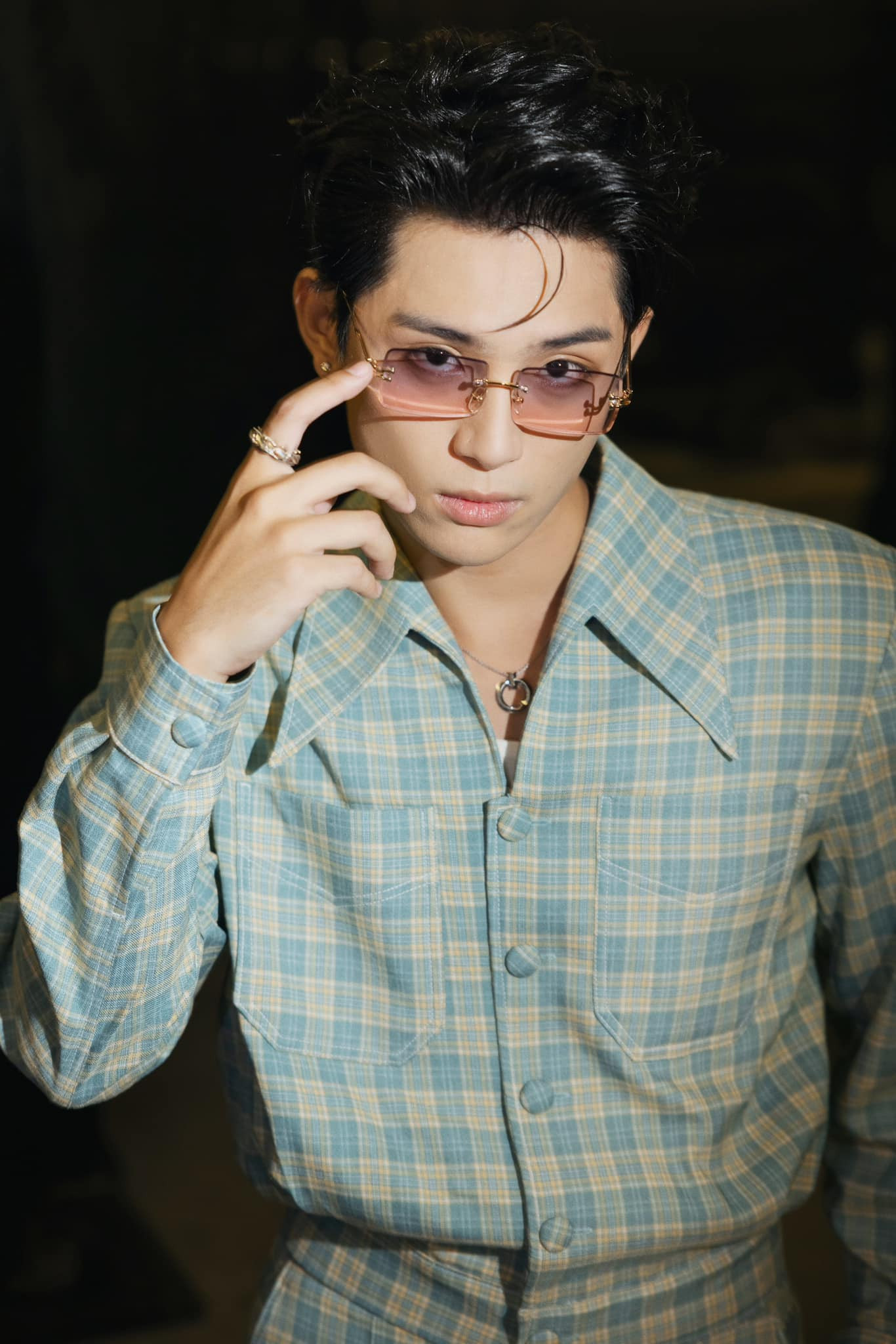 Nam nghệ sĩ đứng vị trí #2 trong Top Local Artists of the Year 2023. Nam nghệ sĩ đứng vị trí #2 trong Top Local Artists of the Year 2023.