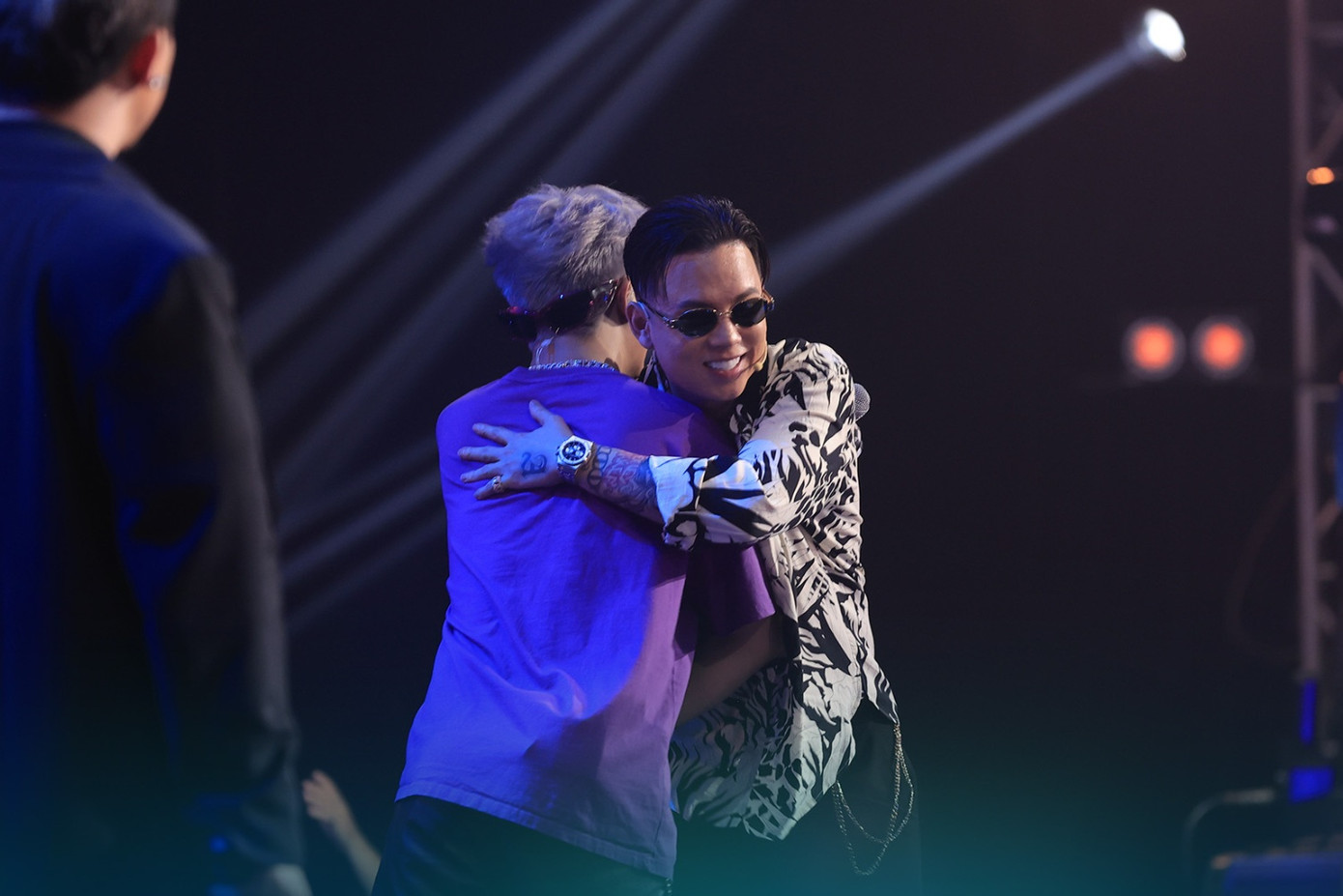 Sau một hồi suy tính, 3 Giám khảo đã hội ý và quyết định đưa Rhyder trở thành thành viên đội HLV Andree Right Hand.