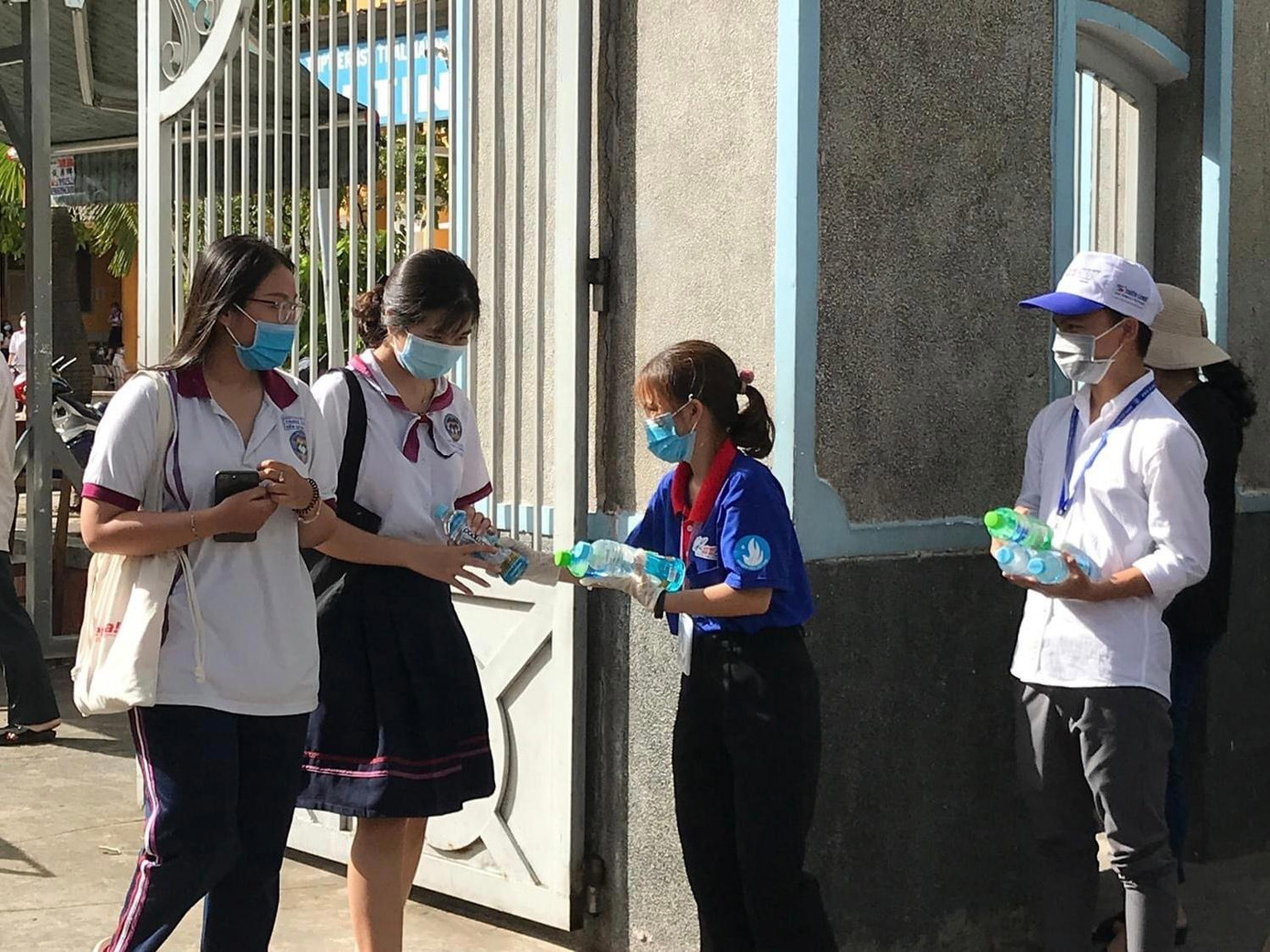 Ảnh: Fanpage Tiếp sức mùa thi - TP.HCM Ảnh: Fanpage Tiếp sức mùa thi - TP.HCM