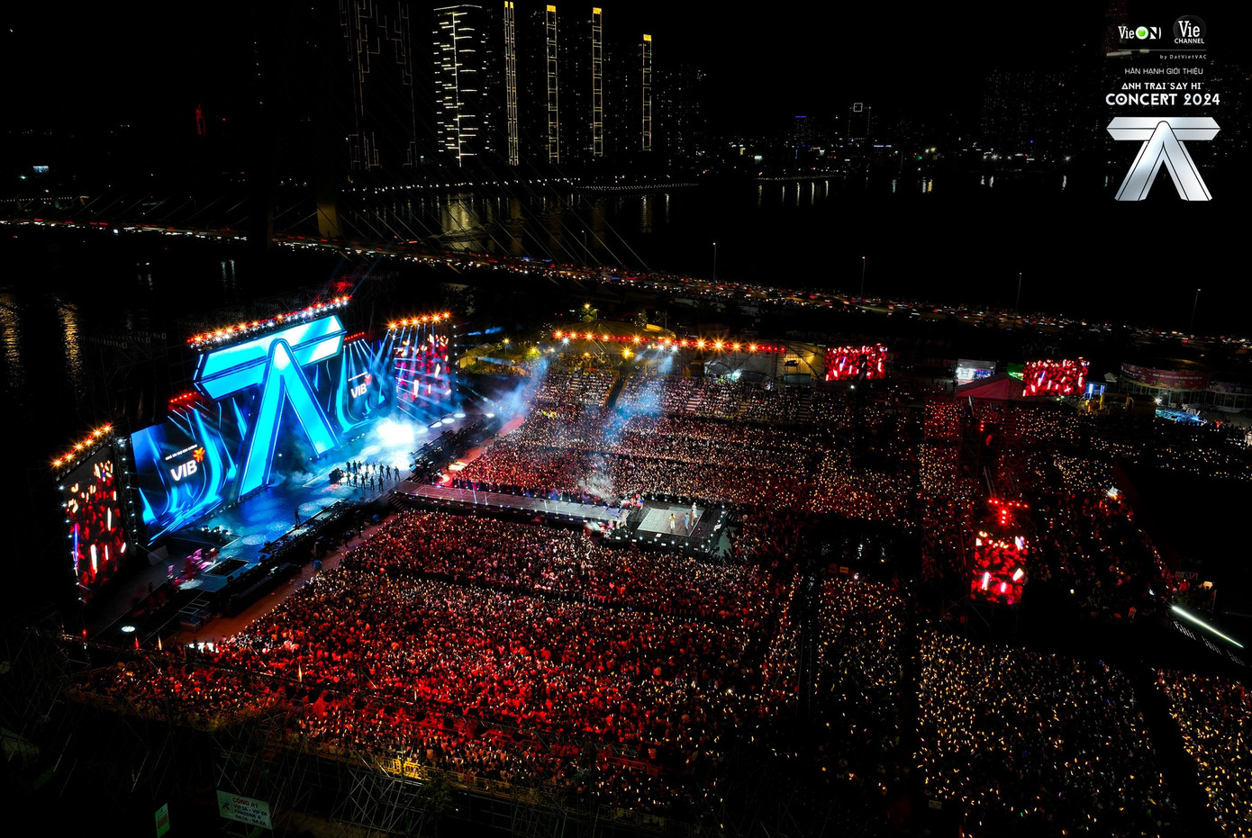 Concert Anh Trai "Say Hi" đêm đầu tiên có quy mô cực "khủng".