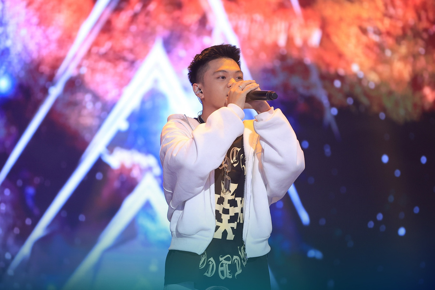 Cũng trong tập 3, phần thể hiện của ZEXZEX với Cho Ba Mẹ nhận về 78% bình chọn từ khán giả nhưng vẫn dừng chân đầy tiếc nuổi vì không có HLV nào đạp chọn. Cũng trong tập 3, phần thể hiện của ZEXZEX với Cho Ba Mẹ nhận về 78% bình chọn từ khán giả nhưng vẫn dừng chân đầy tiếc nuổi vì không có HLV nào đạp chọn.