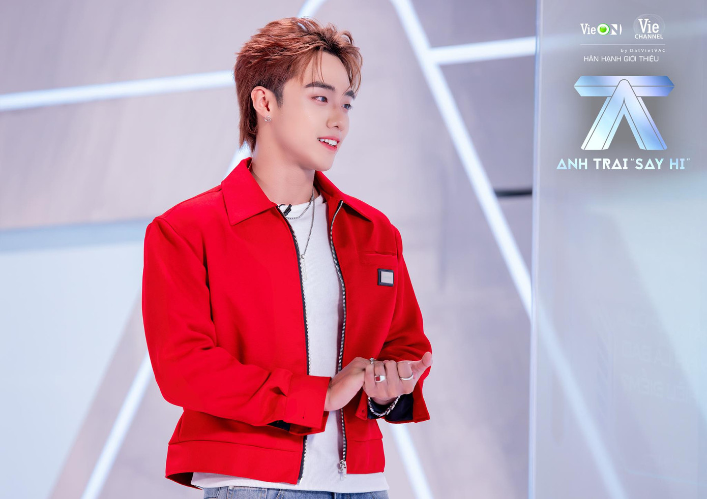 Hải Đăng Doo đã không may gặp phải chấn thương khá nặng ở tay. Hải Đăng Doo đã không may gặp phải chấn thương khá nặng ở tay.