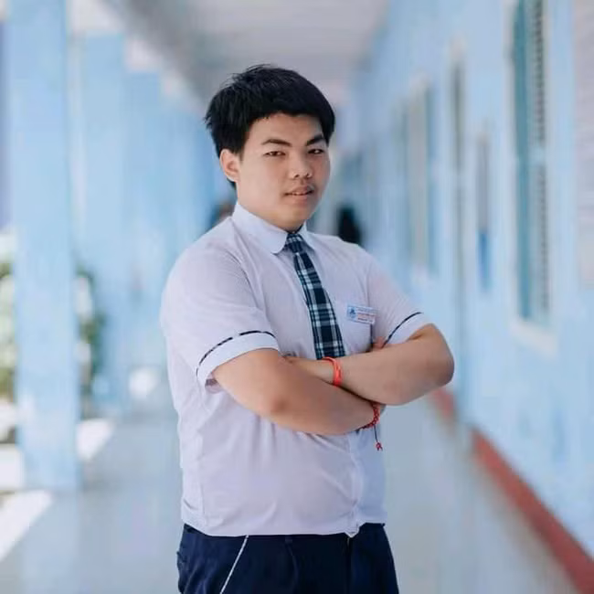Lê Quang Huy sẽ theo học tại khoa Báo chí của trường Đại học Khoa học Xã hội và Nhân văn. Ảnh: FBNV