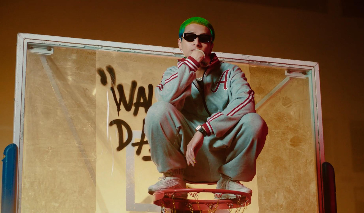 Đây là sản phẩm âm nhạc đầu tiên 16 Typh tham gia trực tiếp vào quá trình làm beat từ những bước đầu. Đây là sản phẩm âm nhạc đầu tiên 16 Typh tham gia trực tiếp vào quá trình làm beat từ những bước đầu.