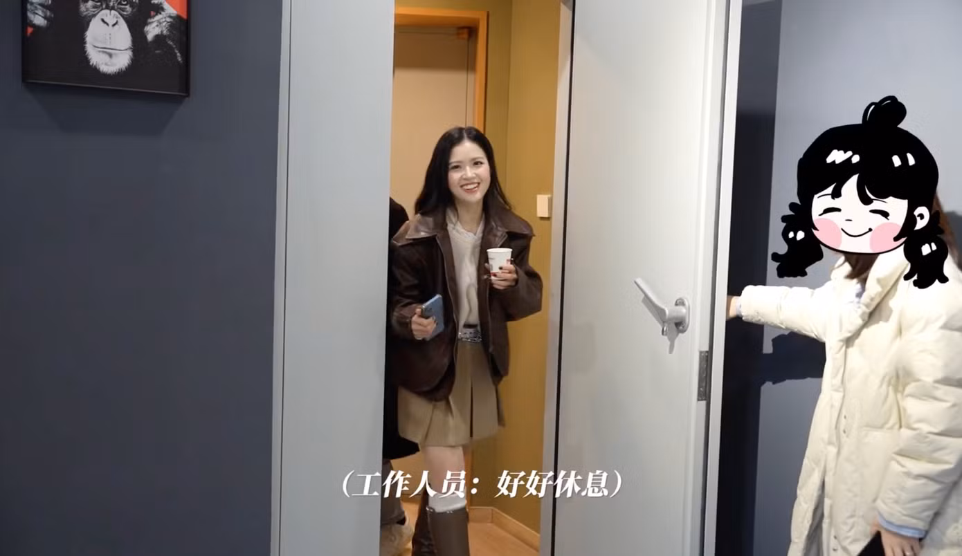 Suni Hạ Linh luôn xuất hiện với diện mạo rạng rỡ cùng nụ cười tỏa nắng.