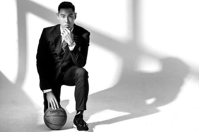 Trai đẹp Justin Young là thành viên trong đội tuyển bóng rổ quốc gia. Trai đẹp Justin Young là thành viên trong đội tuyển bóng rổ quốc gia.