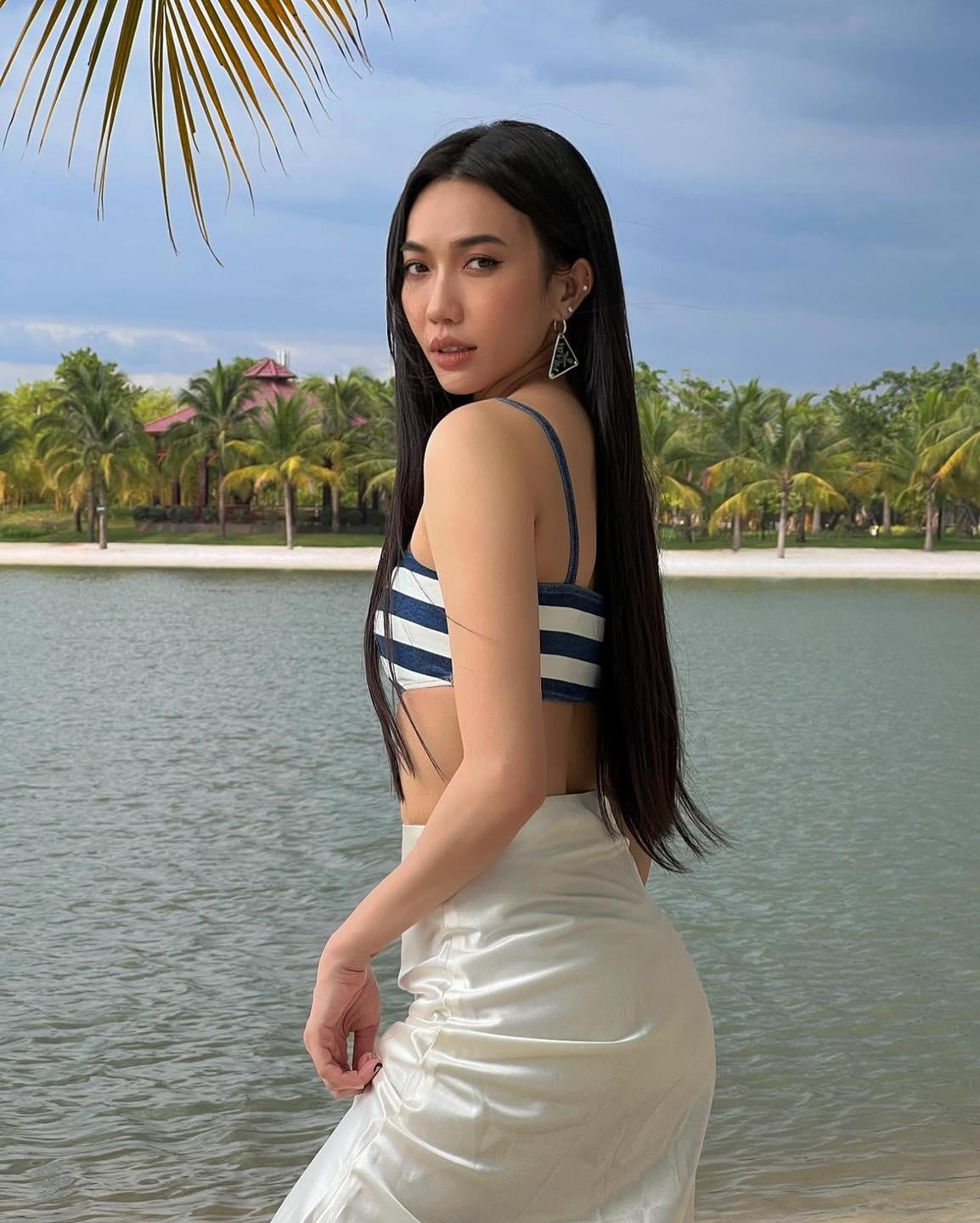 Thời gian gần đây, Diệu Nhi ngày càng nhuận sắc và quyến rũ