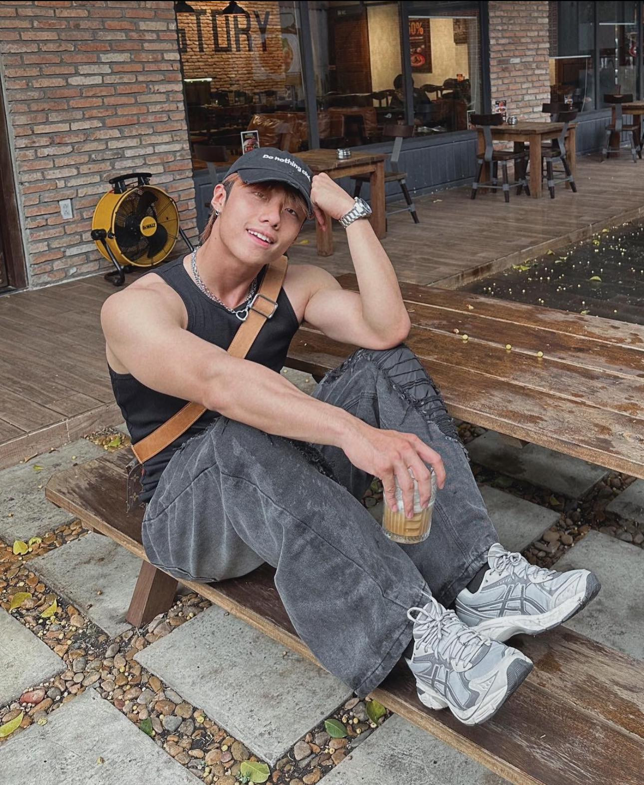 Hải Đăng Doo hút nhiều người theo dõi nhờ ngoại hình điển trai chuẩn "cộng tươi". Hải Đăng Doo hút nhiều người theo dõi nhờ ngoại hình điển trai chuẩn "cộng tươi".