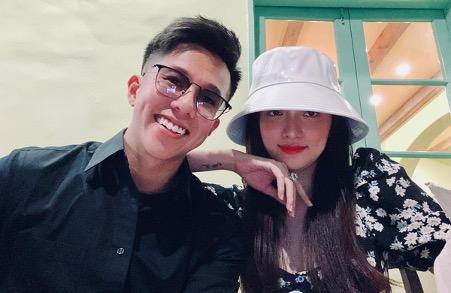 Không ít người hâm mộ bày tỏ sự tiếc nuối cho khoảng thời gian hạnh phúc của cả hai.