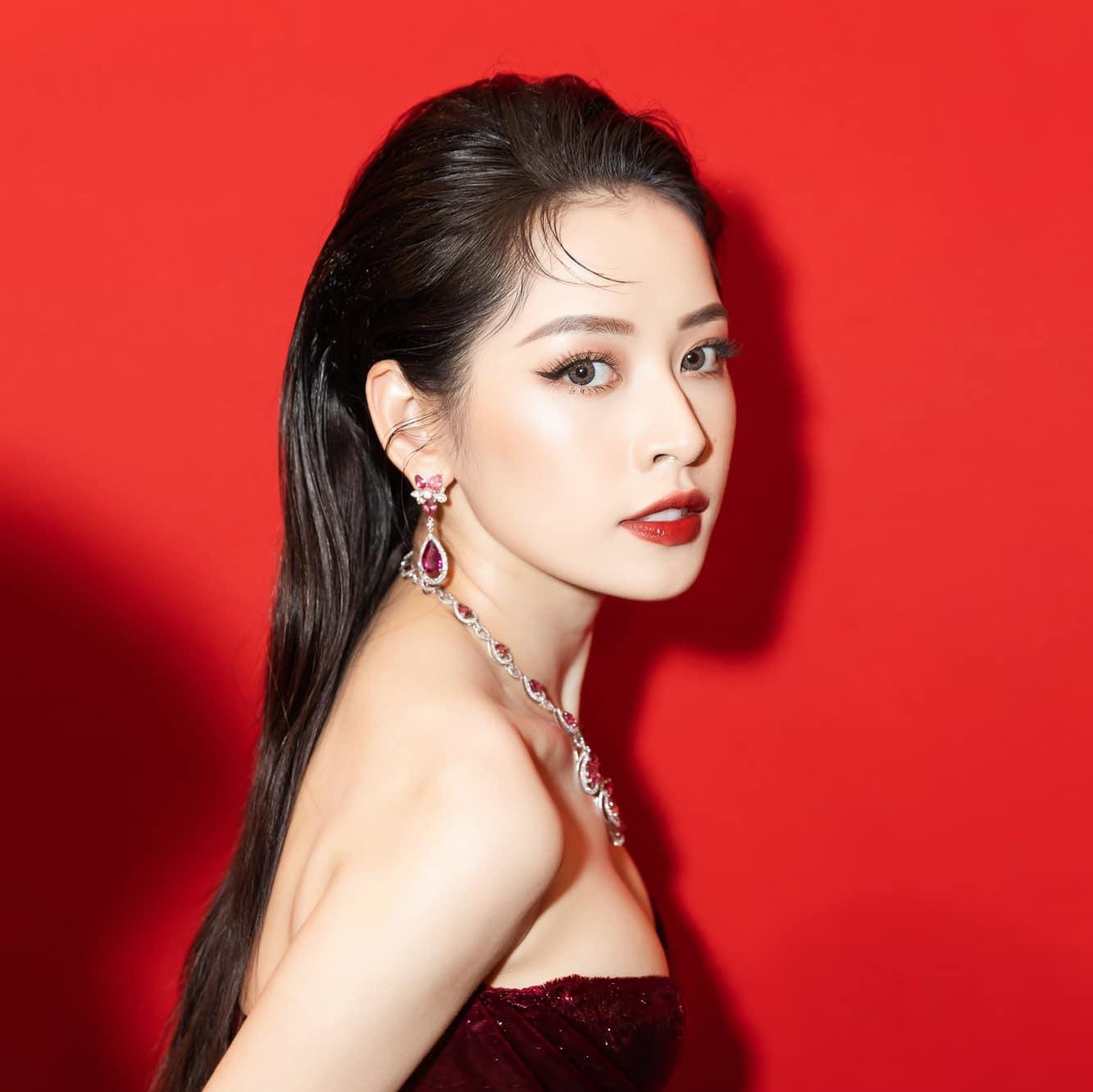 Chi Pu gây ấn tượng với những sản phẩm âm nhạc được đầu tư cực chỉn chu phần nhìn. Chi Pu gây ấn tượng với những sản phẩm âm nhạc được đầu tư cực chỉn chu phần nhìn.