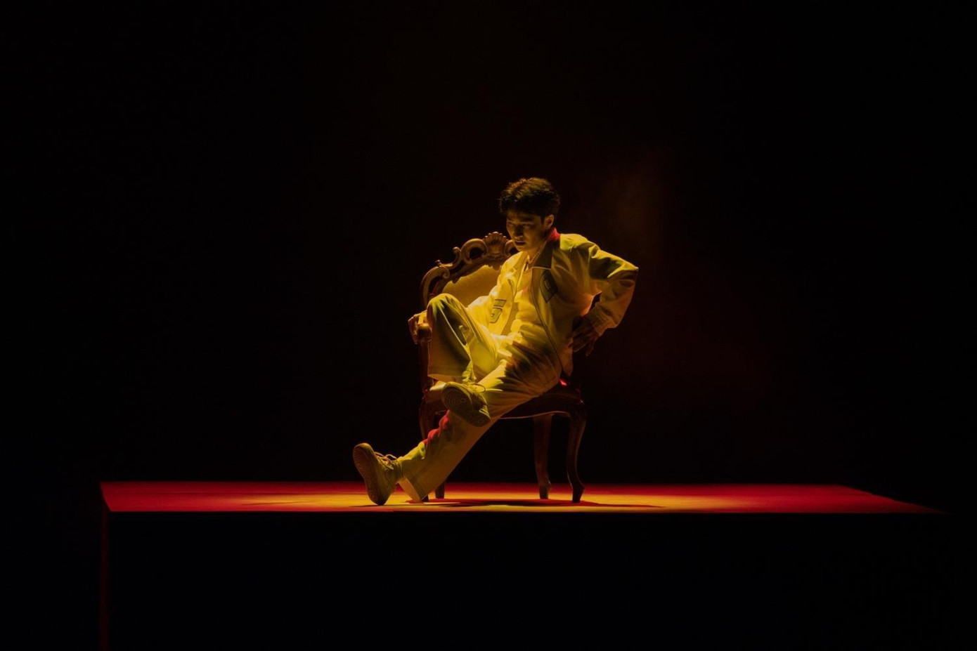 Đặc biệt, phần âm nhạc của tiết mục D.Level do chính Sailor.D tự hát.