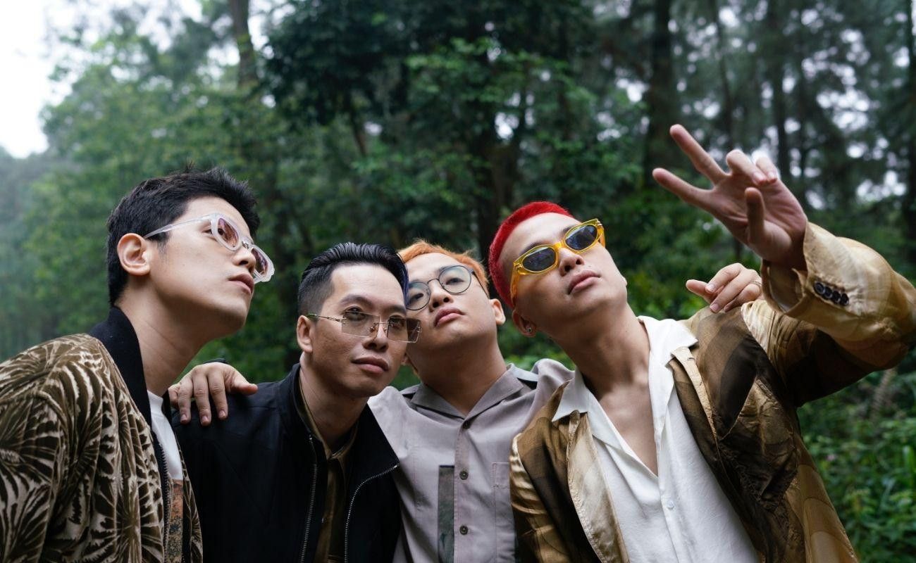 Nhóm Da Lab đã hoạt động nghệ thuật hơn 10 năm. Nhóm Da Lab đã hoạt động nghệ thuật hơn 10 năm.