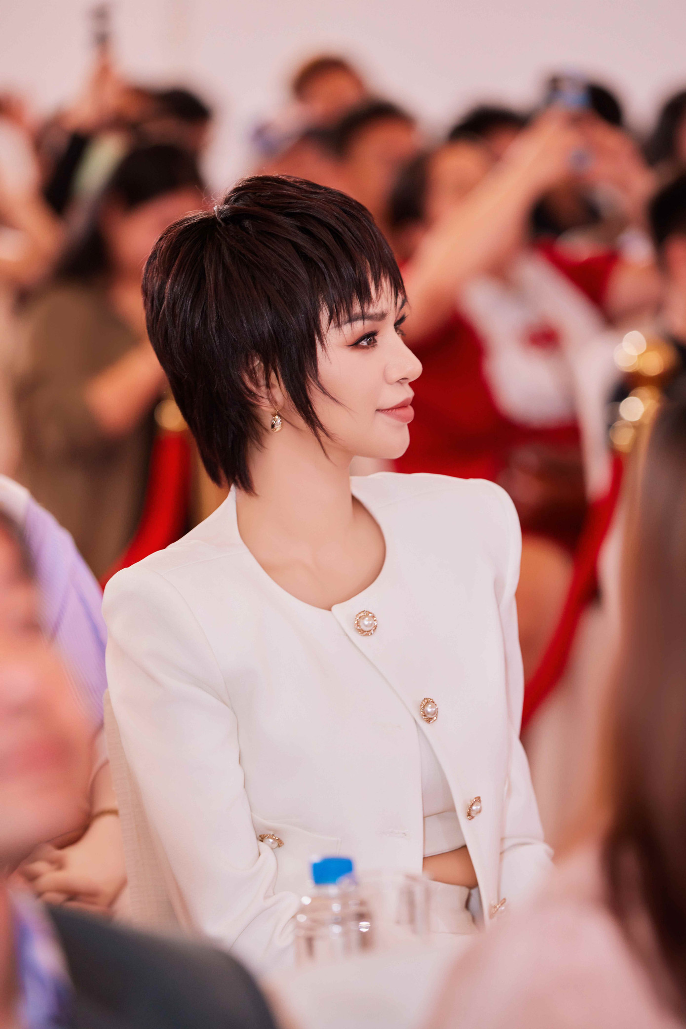 Trẻ Concert cũng mang đến cho các gen Z những workshop đa lĩnh vực do các nghệ sĩ nổi tiếng "đứng lớp": NSND Kim Xuân - diễn viên Đại Nghĩa (kỹ năng diễn xuất), "O Sen" Ngọc Mai - Nguyễn Trần Trung Quân (ca hát), Quán quân The New Mentor Lê Thu Trang - người mẫu Như Vân (trình diễn thời trang),...