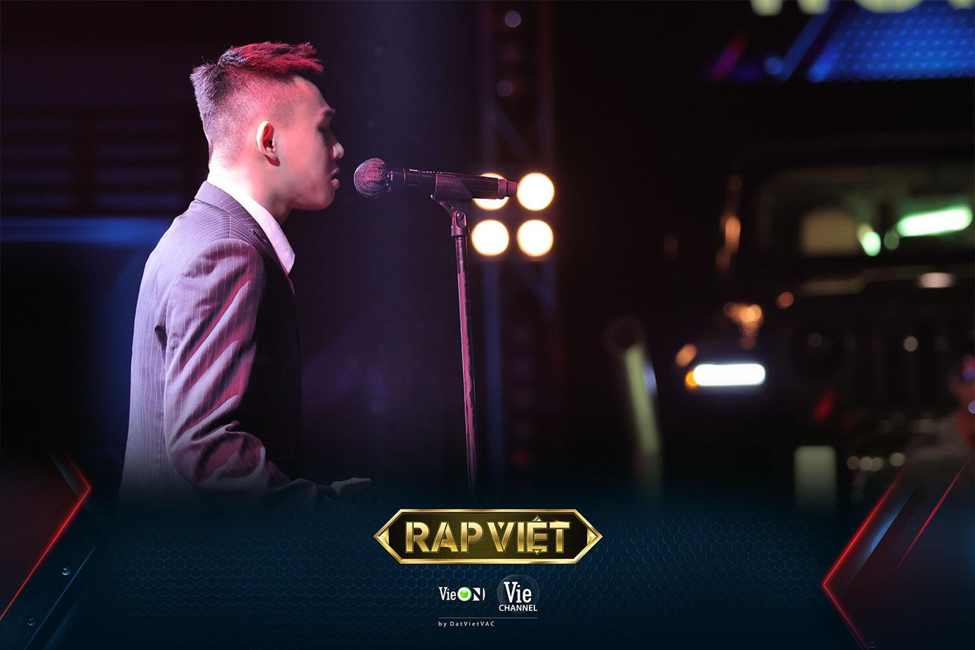 Câu chuyện giàu cảm xúc Không Phải Tại Nó được nam thí sinh 19 tuổi Mai Ngô dẫn dắt mở ra nhiều thông điệp ý nghĩa. Câu chuyện giàu cảm xúc Không Phải Tại Nó được nam thí sinh 19 tuổi Mai Ngô dẫn dắt mở ra nhiều thông điệp ý nghĩa.