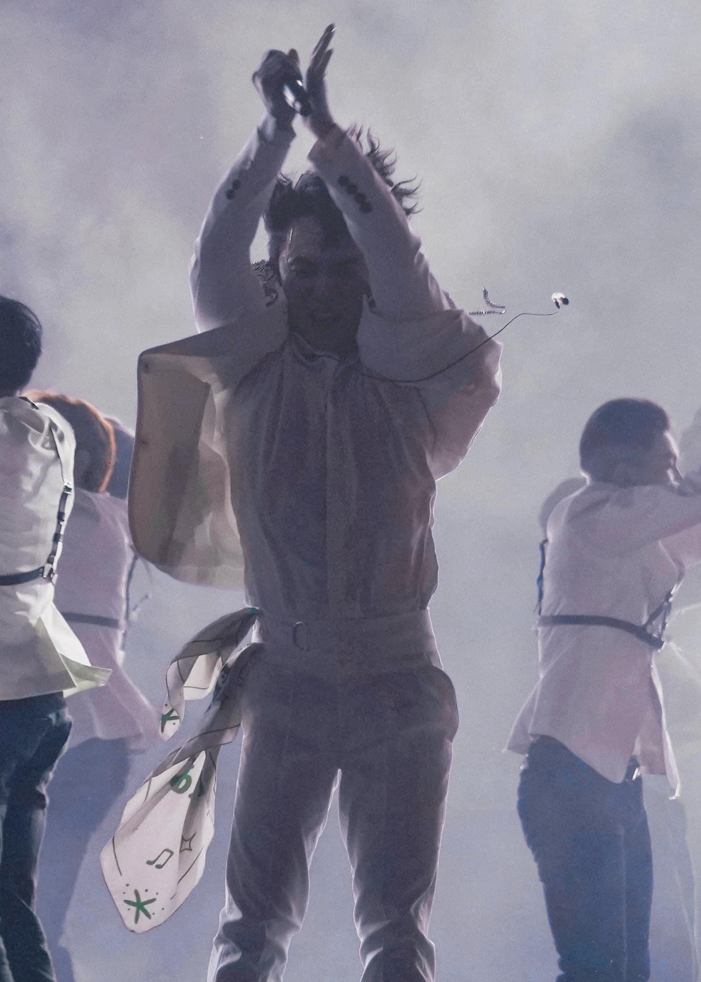 Nói thật đi, Trúc Nhân đã làm gì có lỗi với photographer đúng không?