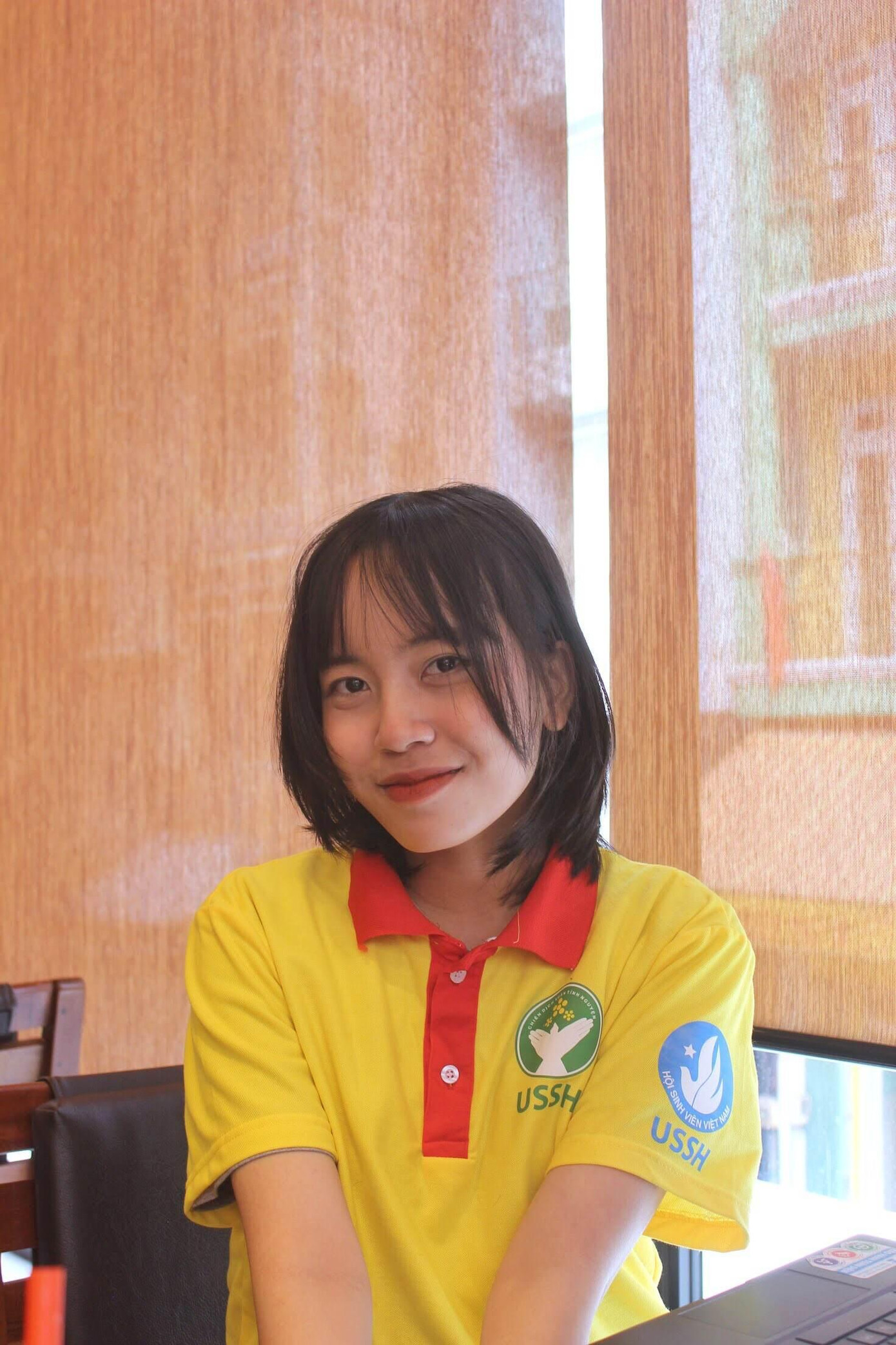 Bạn Yến Bình, BTC Mùa hè xanh khoa Báo chí &amp; Truyền thông, ĐH KHXH&amp;NV - ĐHQG TP.HCM. Ảnh: NVCC