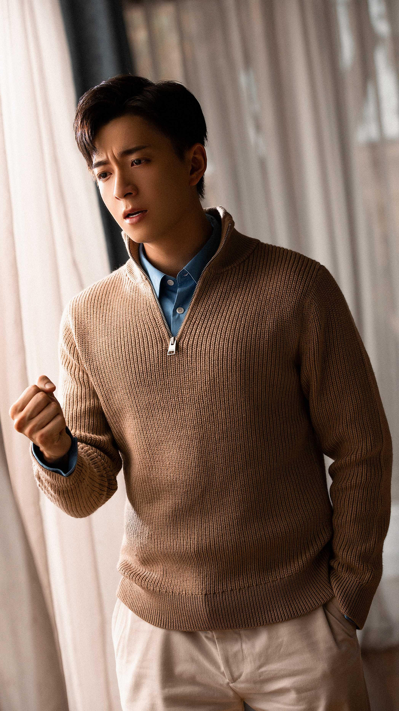 Sau thời gian dài vắng bóng với vai trò ca sĩ, Ngô Kiến Huy sẽ trở lại đường đua âm nhạc bằng một bản Ballad. Sau thời gian dài vắng bóng với vai trò ca sĩ, Ngô Kiến Huy sẽ trở lại đường đua âm nhạc bằng một bản Ballad.