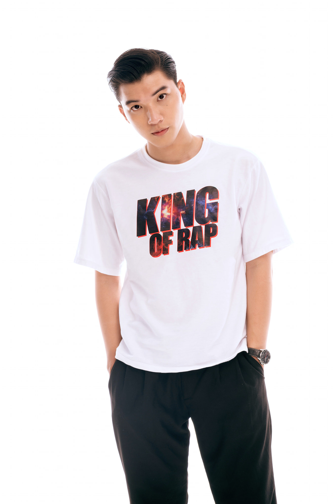 Sau gần 5 năm, HIEUTHUHAI đã vươn lên trở thành gương mặt hot nhất nhì showbiz. Sau gần 5 năm, HIEUTHUHAI đã vươn lên trở thành gương mặt hot nhất nhì showbiz.