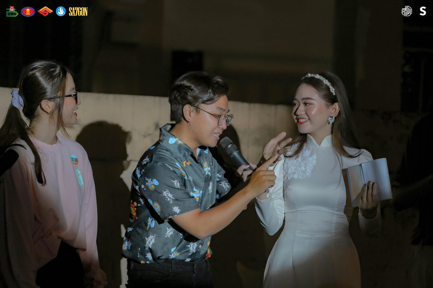 Đêm nhạc cũng là nơi để những người trẻ đang sinh sống và học tập tại TP.HCM có thể chia sẻ những câu chuyện đáng nhớ. Đêm nhạc cũng là nơi để những người trẻ đang sinh sống và học tập tại TP.HCM có thể chia sẻ những câu chuyện đáng nhớ.