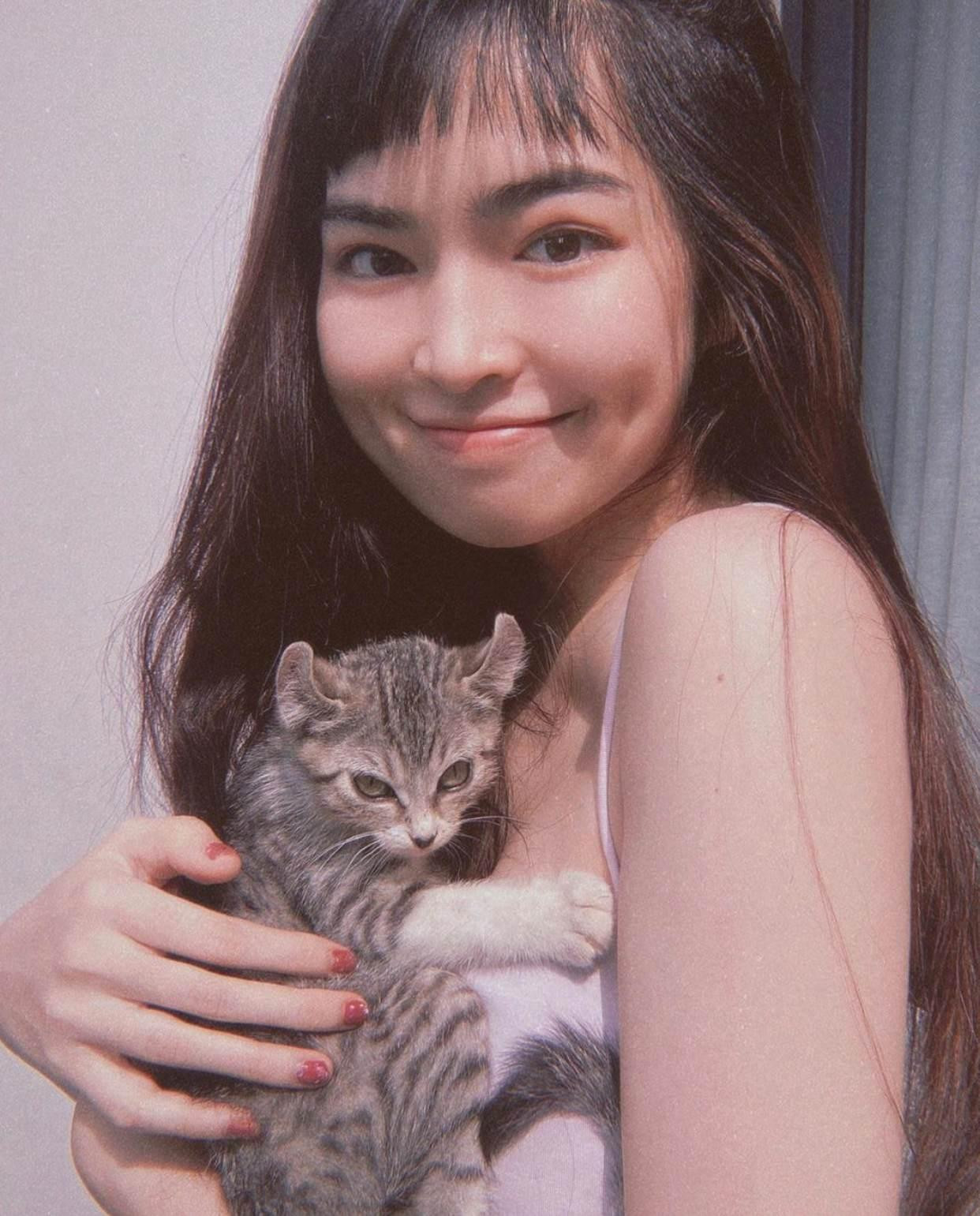 Hiện tại, nữ diễn viên Mắt Biếc đã hồi phục sức khỏe và trở lại vẻ tươi tắn thường thấy.