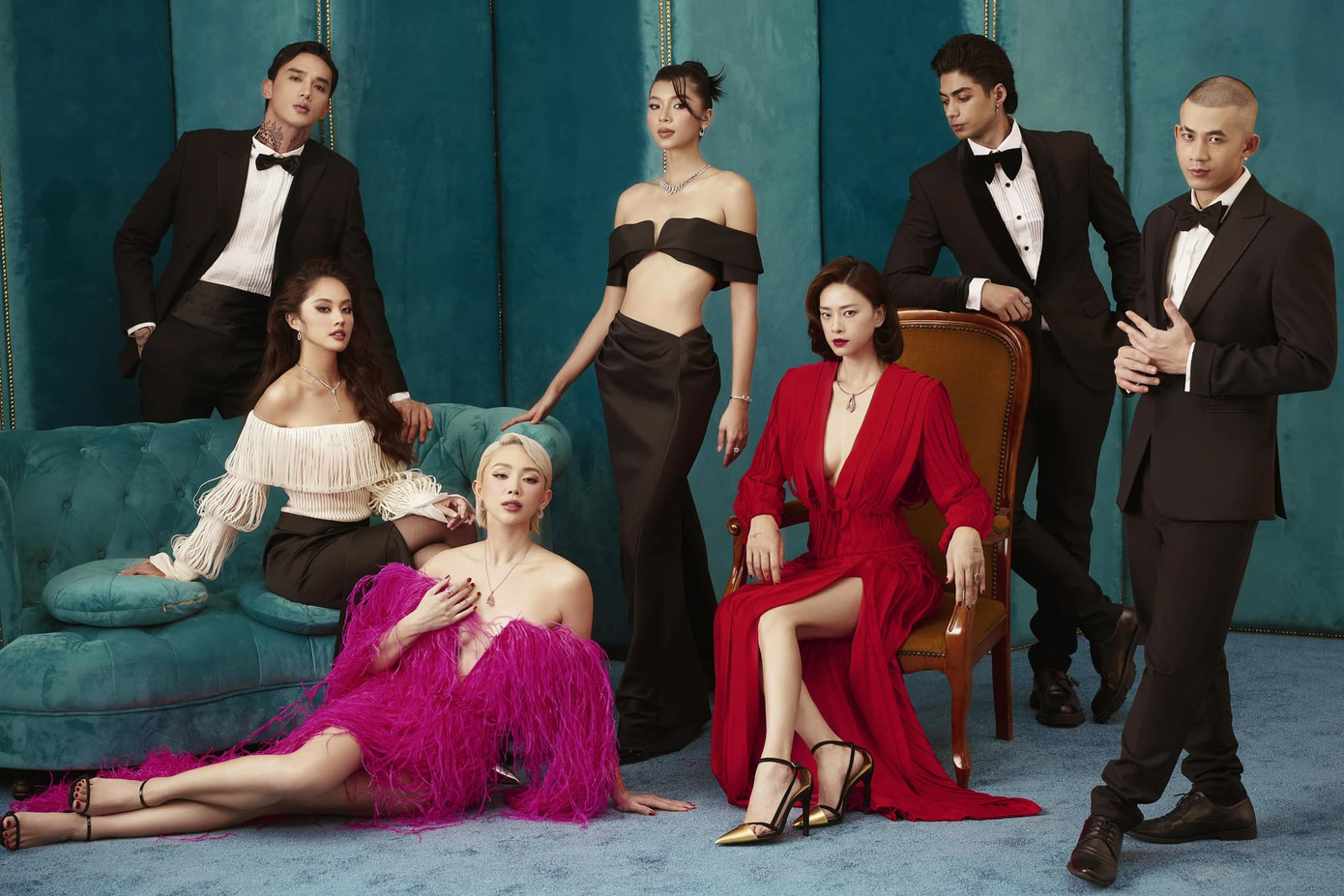 Thiết kế này từng được Đồng Ánh Quỳnh diện trong bộ hình chụp cùng dàn cast Thanh Sói. Thiết kế này từng được Đồng Ánh Quỳnh diện trong bộ hình chụp cùng dàn cast Thanh Sói.