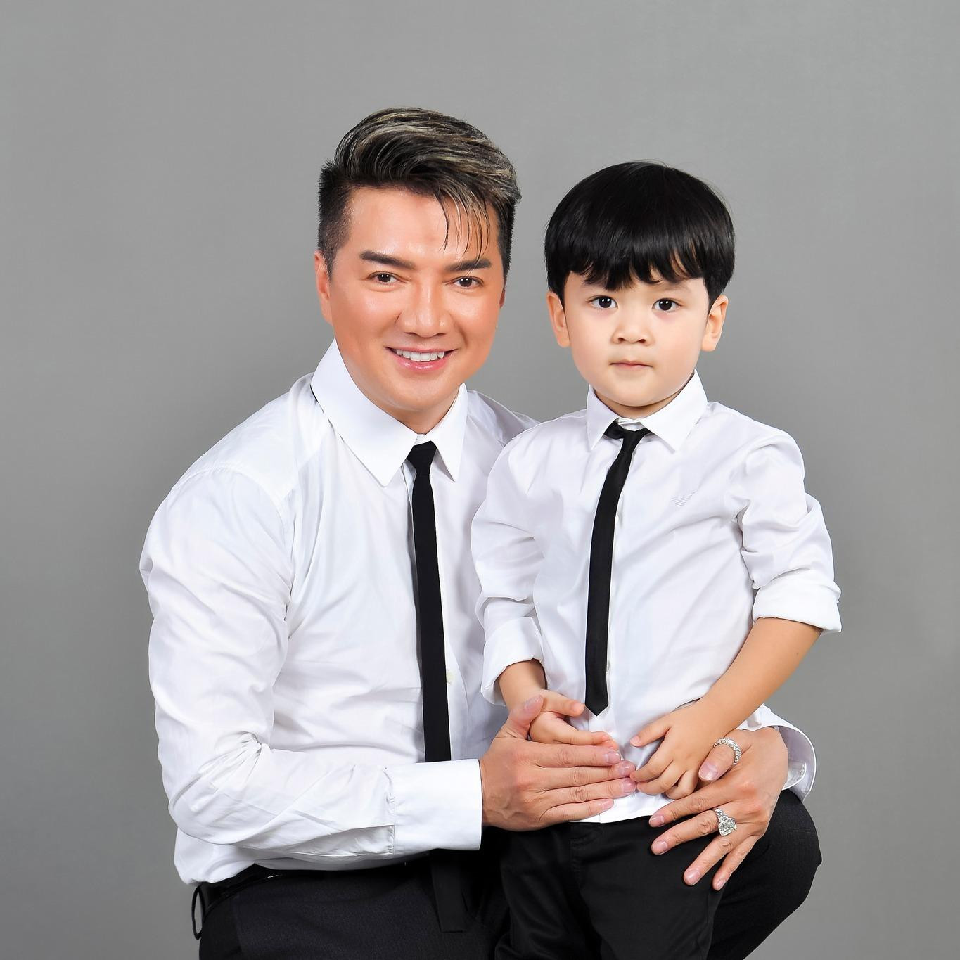 Đàm Vĩnh Hưng đã lập hẳn một trang cá nhân riêng cho con trai trên mạng xã hội để lưu giữ những kỉ niệm đẹp với bé Polo Huỳnh.