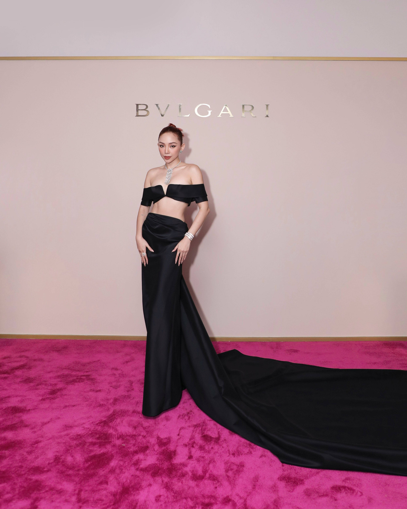 Tóc Tiên là đại diện duy nhất của Việt Nam được mời tham dự sự kiện đặc biệt này. Tóc Tiên là đại diện duy nhất của Việt Nam được mời tham dự sự kiện đặc biệt này.