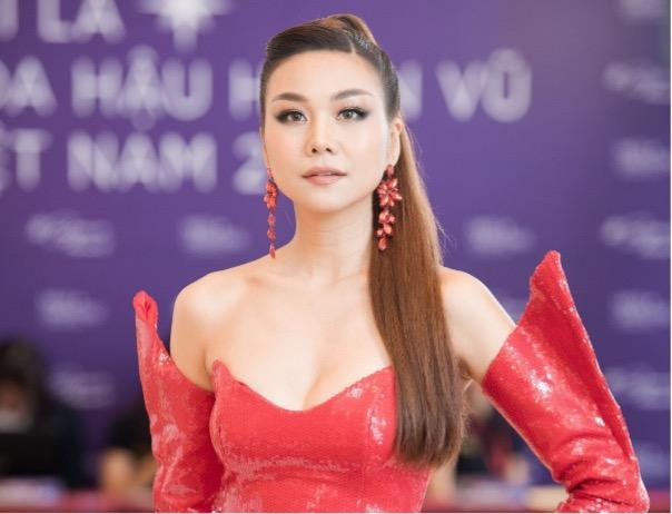 Ở tuổi 38, Thanh Hằng vẫn giữ được vẻ ngoài trẻ trung, xinh đẹp mặc cho lịch trình bận rộn.