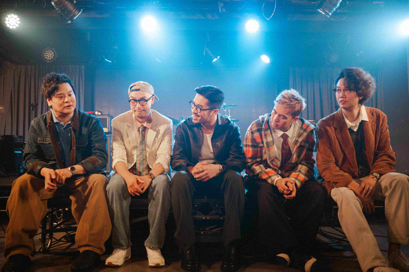 Nam ca sĩ cũng bật mí sẽ tham gia trình diễn cùng Dear Jane trong concert tại Hồng Kông. Nam ca sĩ cũng bật mí sẽ tham gia trình diễn cùng Dear Jane trong concert tại Hồng Kông.