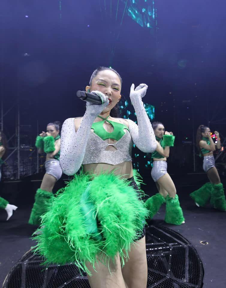 Chuẩn bị nào, Tóc Tiên sắp biến hình đấy!