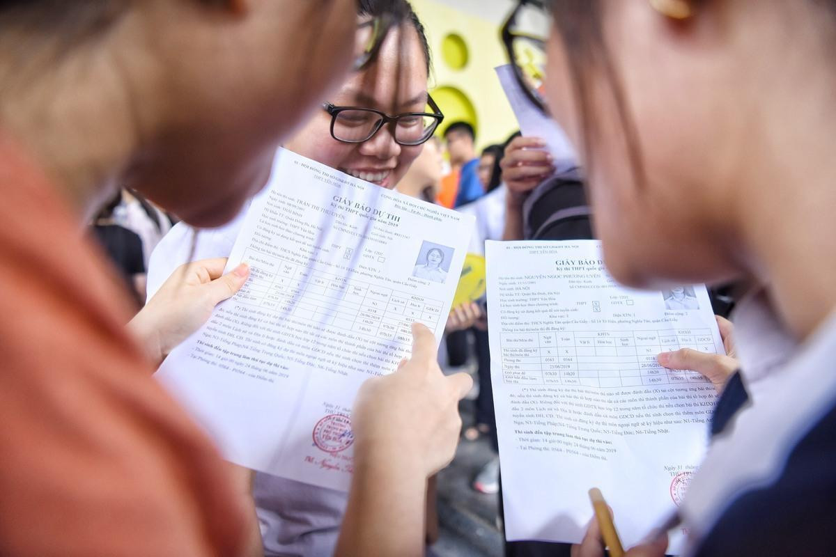 Phải kiểm tra kỹ lưỡng mọi thông tin trên giấy báo dự thi. (Ảnh minh họa từ Internet) Phải kiểm tra kỹ lưỡng mọi thông tin trên giấy báo dự thi. (Ảnh minh họa từ Internet)