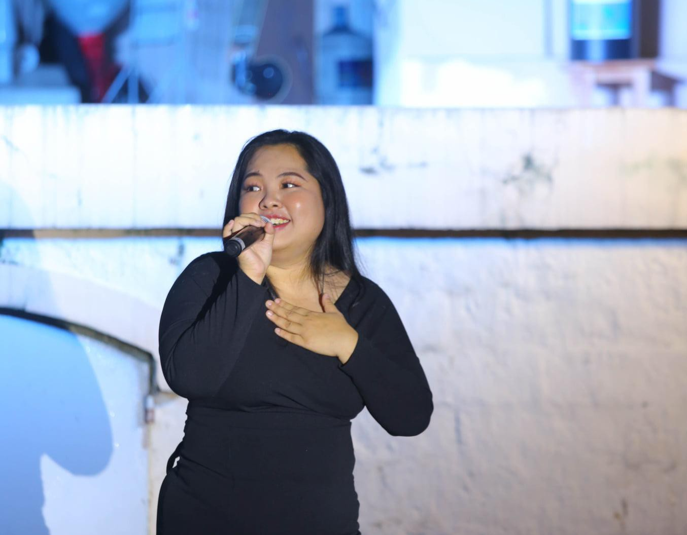 Nóc Nguyễn mang đến những ca khúc ngọt ngào và những câu chuyện thú vị về Sài Gòn. Nóc Nguyễn mang đến những ca khúc ngọt ngào và những câu chuyện thú vị về Sài Gòn.