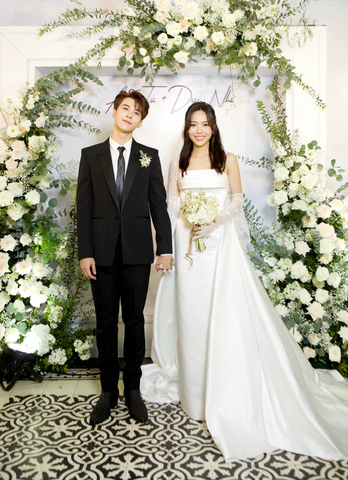 Sau 2 năm kết hôn, Ngô Thanh Vân rẽ hướng kinh doanh, Diệu Nhi thử sức ca hát ảnh 1 Sau 2 năm kết hôn, Ngô Thanh Vân rẽ hướng kinh doanh, Diệu Nhi thử sức ca hát ảnh 1