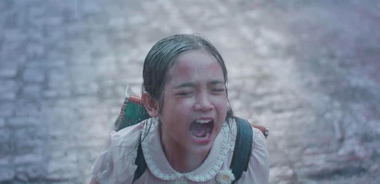 Trước khi trở thành "siêu nhân nhí" trên màn ảnh rộng, Chu Diệp Anh đã có phần thể hiện đầy thuyết phục trong Thương Ngày Nắng Về.