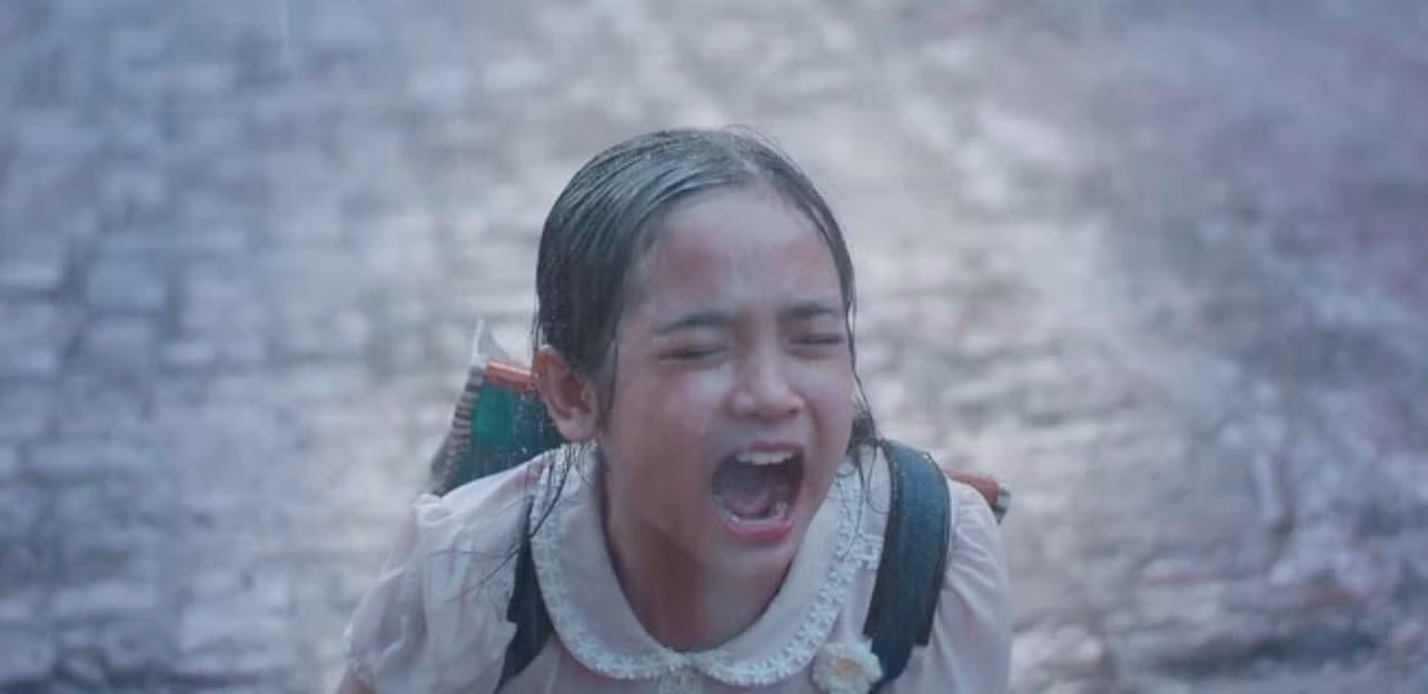 Trước khi trở thành "siêu nhân nhí" trên màn ảnh rộng, Chu Diệp Anh đã có phần thể hiện đầy thuyết phục trong Thương Ngày Nắng Về.