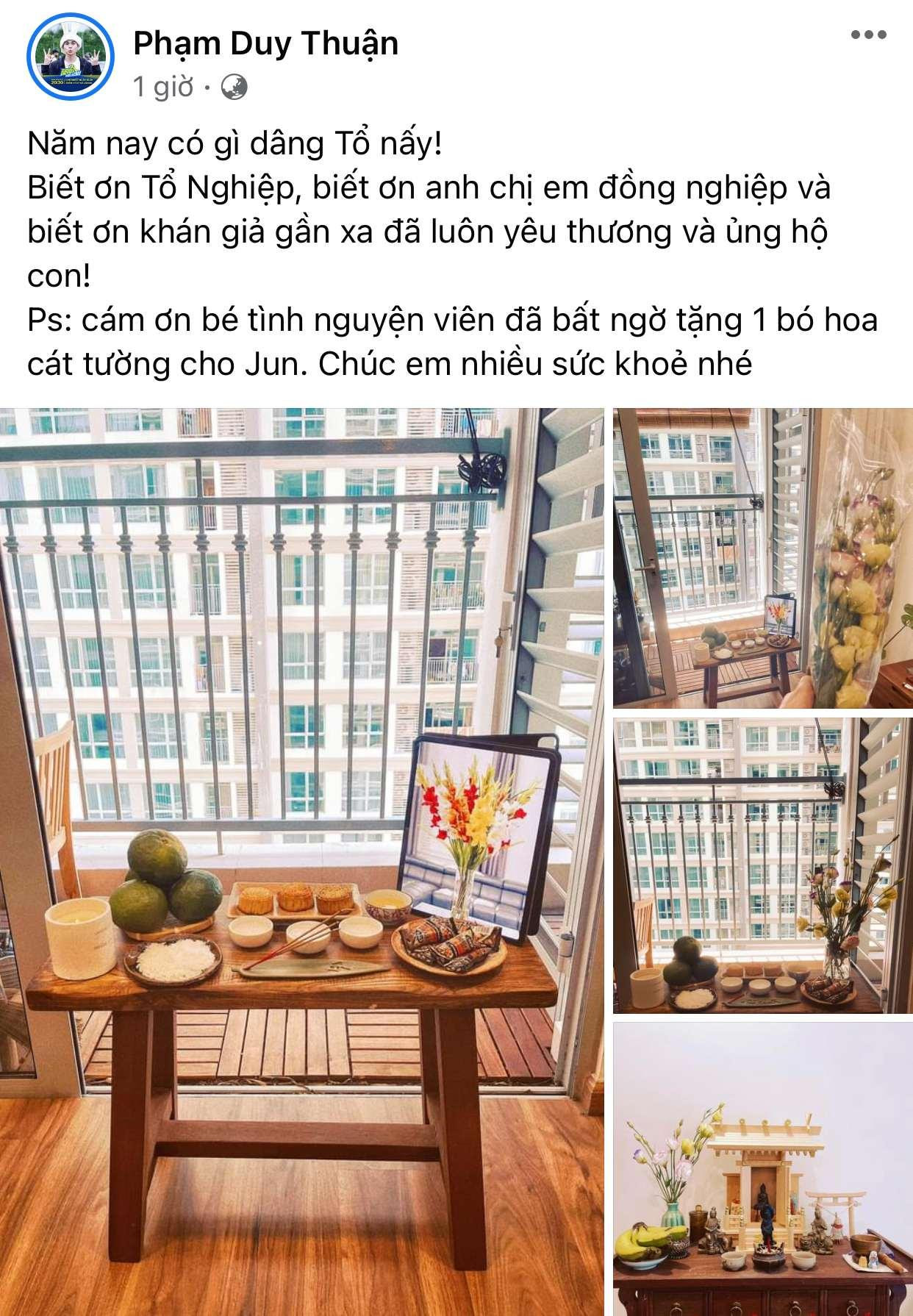 Mâm cỗ và bàn thờ tổ tại nhà Jun Phạm đơn sơ nhưng thành kính. Mâm cỗ và bàn thờ tổ tại nhà Jun Phạm đơn sơ nhưng thành kính.