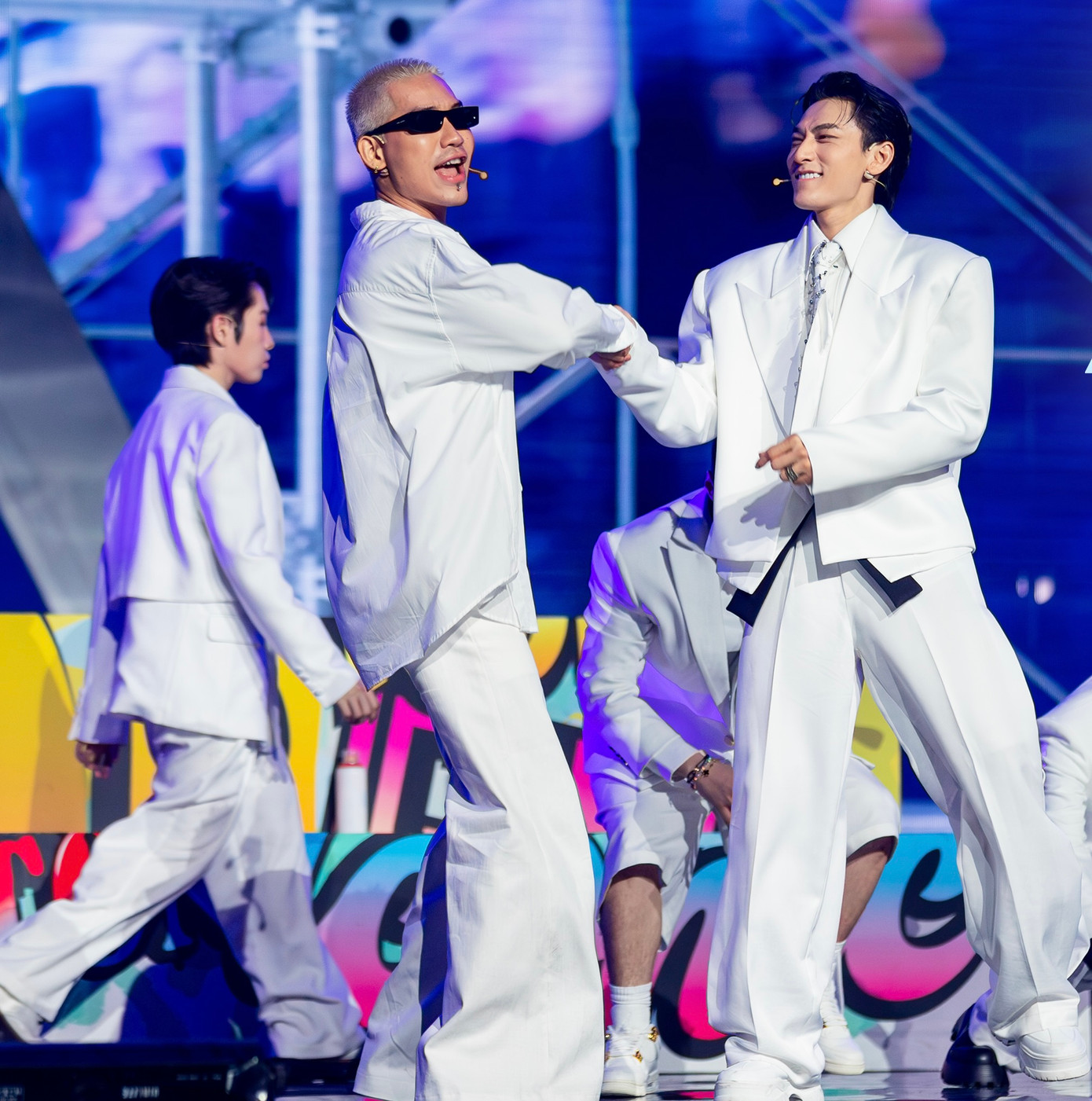 Screentime (thời lượng lên sóng) của các anh trai tiếp tục là chủ đề gây tranh cãi. Screentime (thời lượng lên sóng) của các anh trai tiếp tục là chủ đề gây tranh cãi.