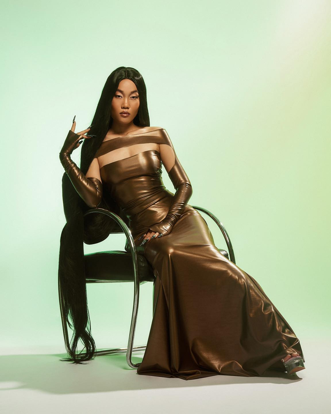 Hình ảnh mới của Lê Thụy khiến nhiều người trầm trồ. Hình ảnh mới của Lê Thụy khiến nhiều người trầm trồ.