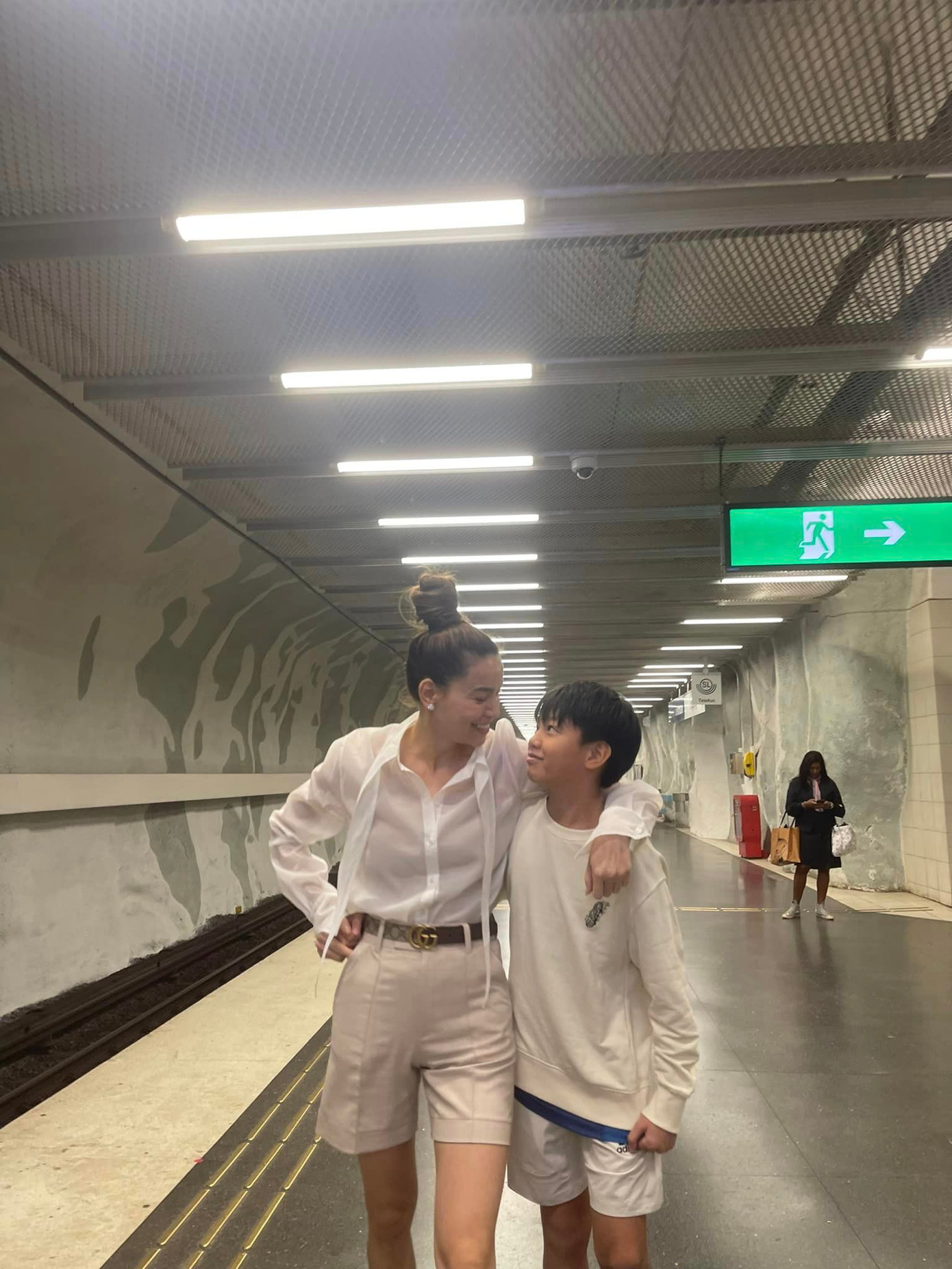 Subeo sở hữu nhiều "gen trội" từ mẹ Hồ Ngọc Hà, nổi bật là chiều cao "khủng" ở độ tuổi 13.