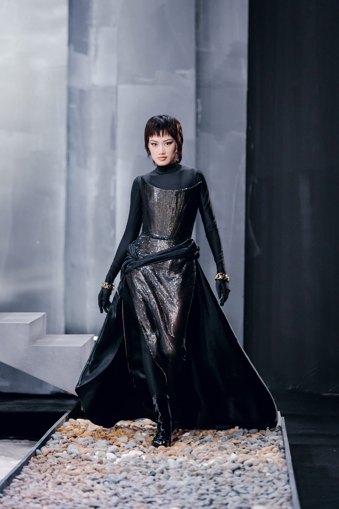 Từ thành viên "vé vớt", Pông Chuẩn dưới sự dẫn dắt của Lan Khuê ngày càng trở thành chiến binh khiến các đội khác phải dè chừng. Từ thành viên "vé vớt", Pông Chuẩn dưới sự dẫn dắt của Lan Khuê ngày càng trở thành chiến binh khiến các đội khác phải dè chừng.