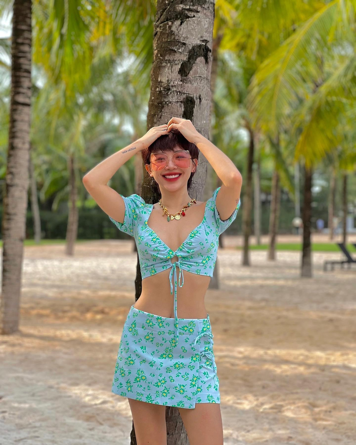 Bên cạnh giọng hát cân mọi thể loại, Tóc Tiên còn nhận được sự yêu thích lớn từ người hâm mộ bởi ngoại hình xinh đẹp, quyến rũ.