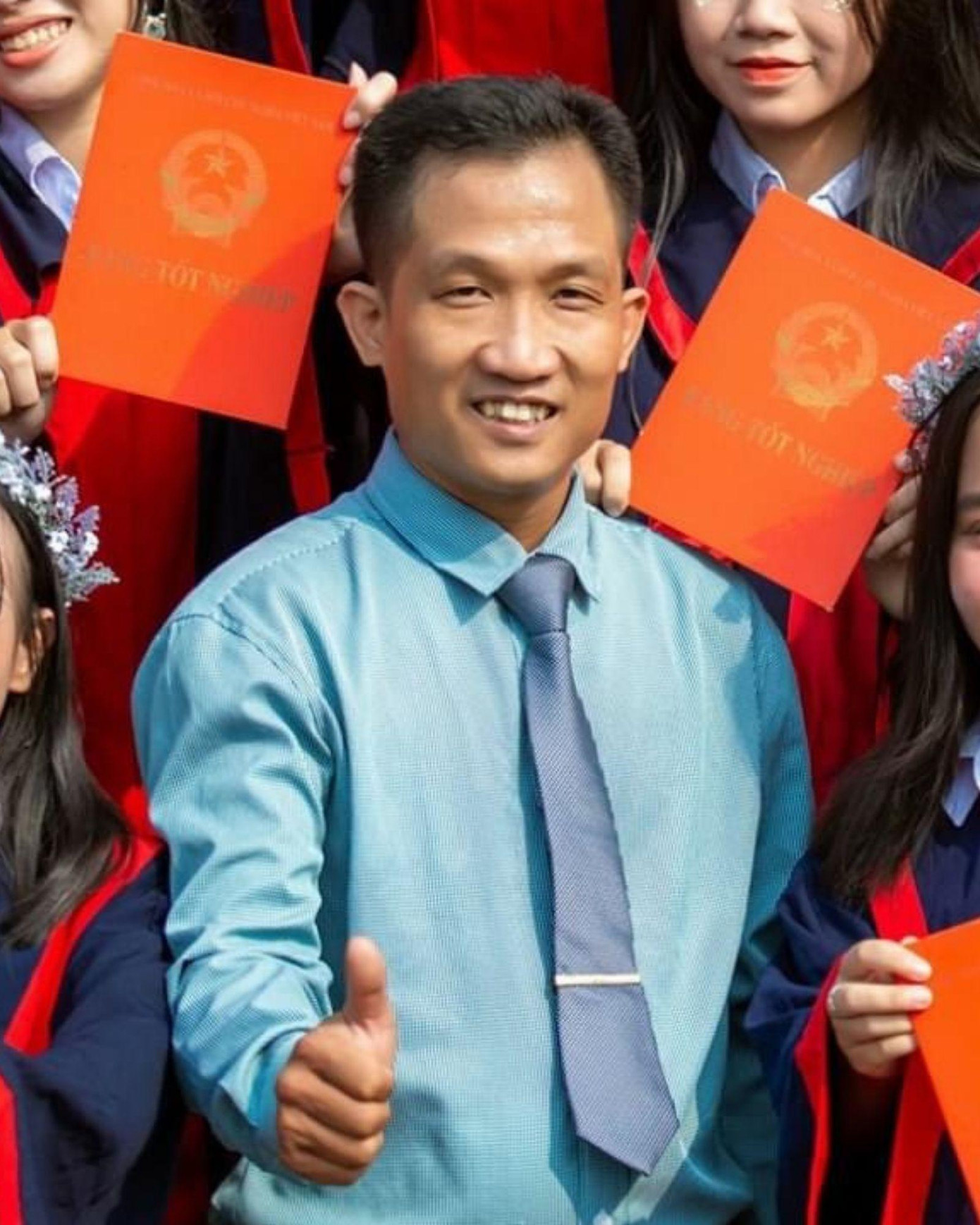 Thầy Trịnh Văn Khoát, giáo viên Ngữ văn trường THPT Võ Văn Kiệt, TP.HCM. Ảnh: NVCC Thầy Trịnh Văn Khoát, giáo viên Ngữ văn trường THPT Võ Văn Kiệt, TP.HCM. Ảnh: NVCC