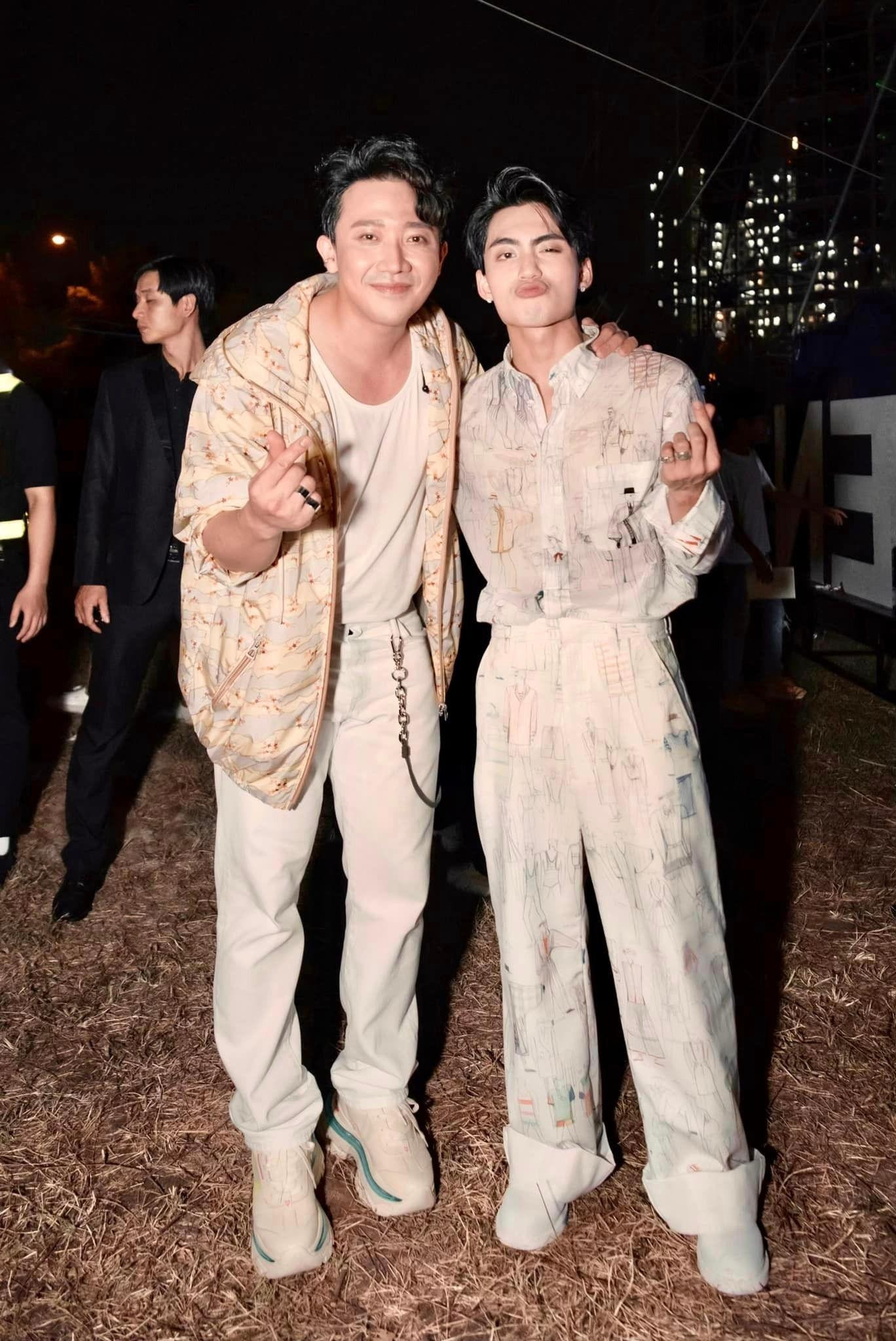 Những hành động ấm áp của Trấn Thành dành cho MONO xoá tan mọi nghi vấn trước đó.