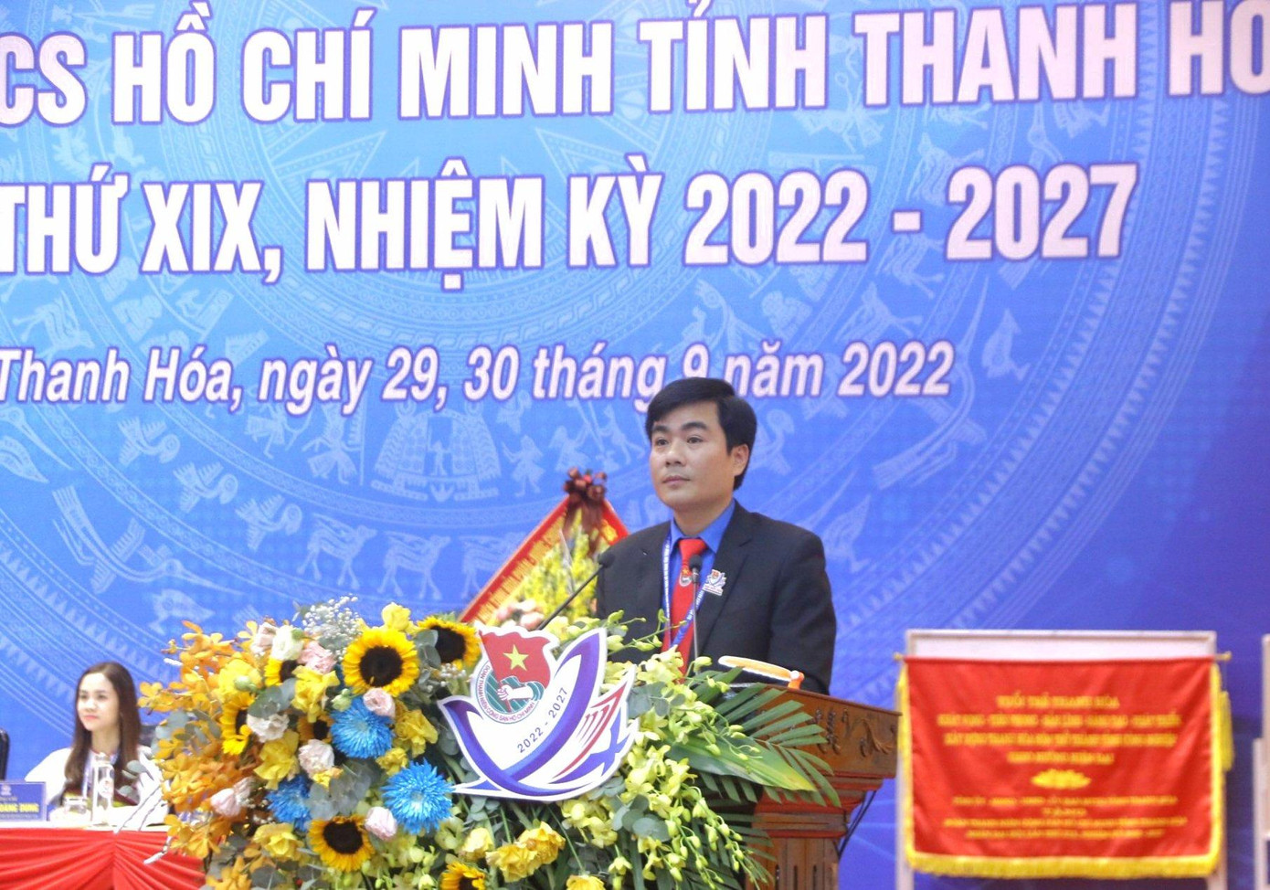 Anh Lê Văn Châu, Bí thư Tỉnh Đoàn Thanh Hoá khai mạc Đại hội phiên trọng thể.